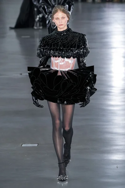 Look 79